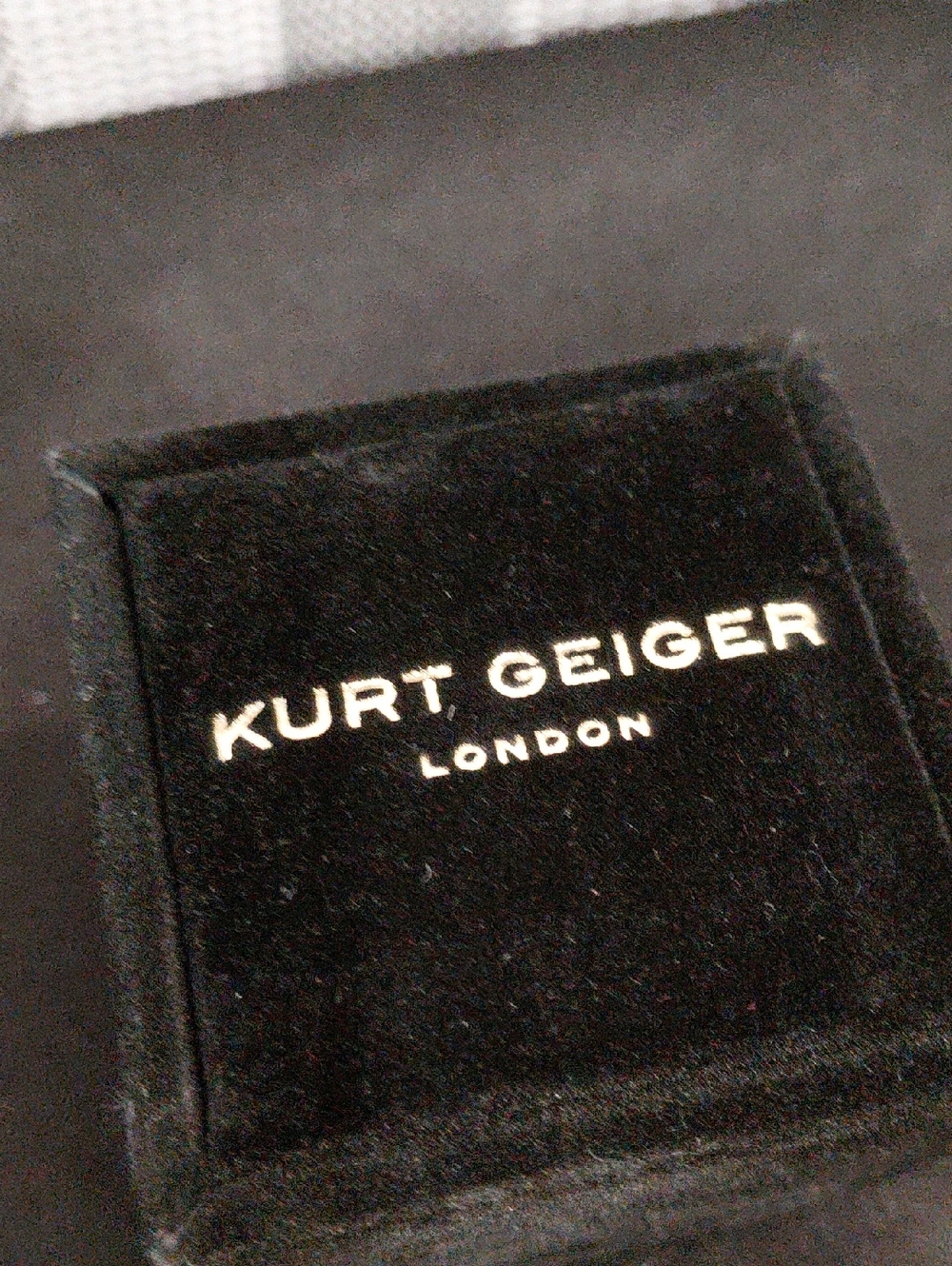 KURT GEIGER LONDON EAGLE RING SIZE 9 - Picture 10 of 10